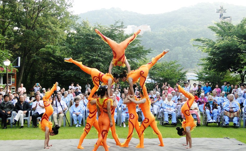 동춘서커스단 공연