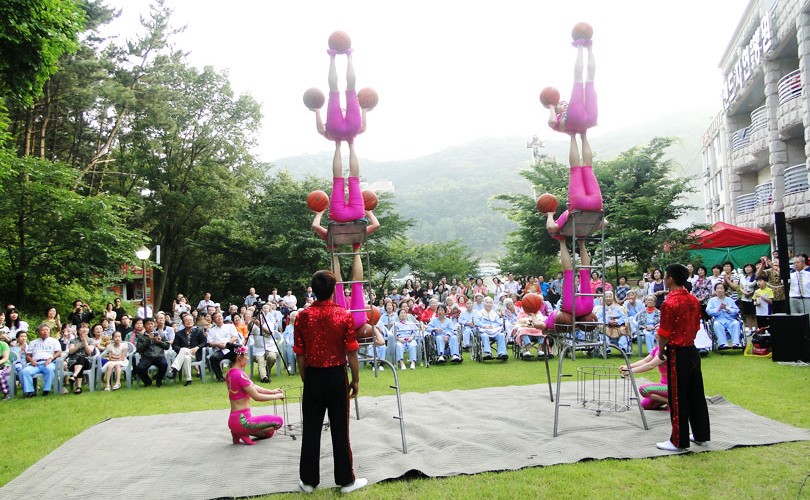 동춘서커스단 공연